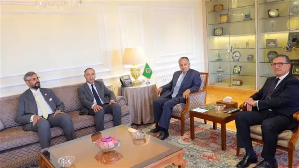 الأمين العام للجامعة العربية يستقبل المكلف بتسيير شؤون وزارة الخارجية والتعاون الدولي بدولة ليبيا