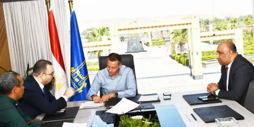 محافظ أسوان يوجه بسرعة تشغيل جهاز الأشعة المقطعية بمستشفى كوم أمبو