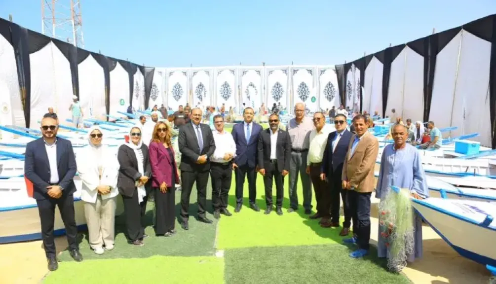 بنك قناة السويس يدعم التمكين الاقتصادي لصغار الصيادين بمبادرة «مراكب رزق» في محافظة السويس بالتعاون مع مؤسسة صنّاع الخير