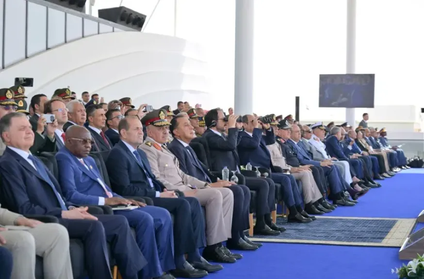 «متحدث الرئاسة» ينشر صور الرئيس السيسي خلال افتتاح معرض العلمين الدولي للطيران والفضاء 2026