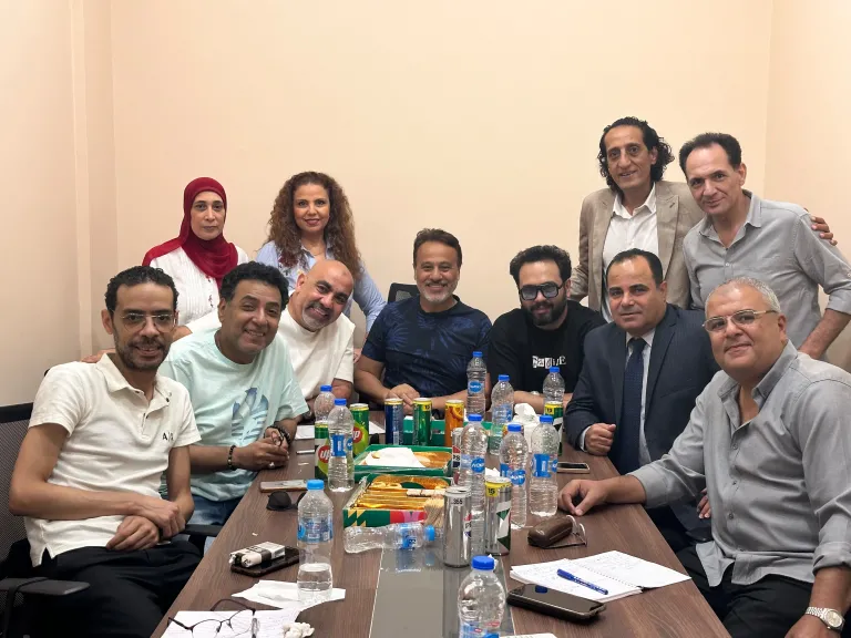 رئيس البيت الفني للمسرح يجتمع بمديري الفرق في «مسرح مصر» لمتابعة خطط الإنتاج