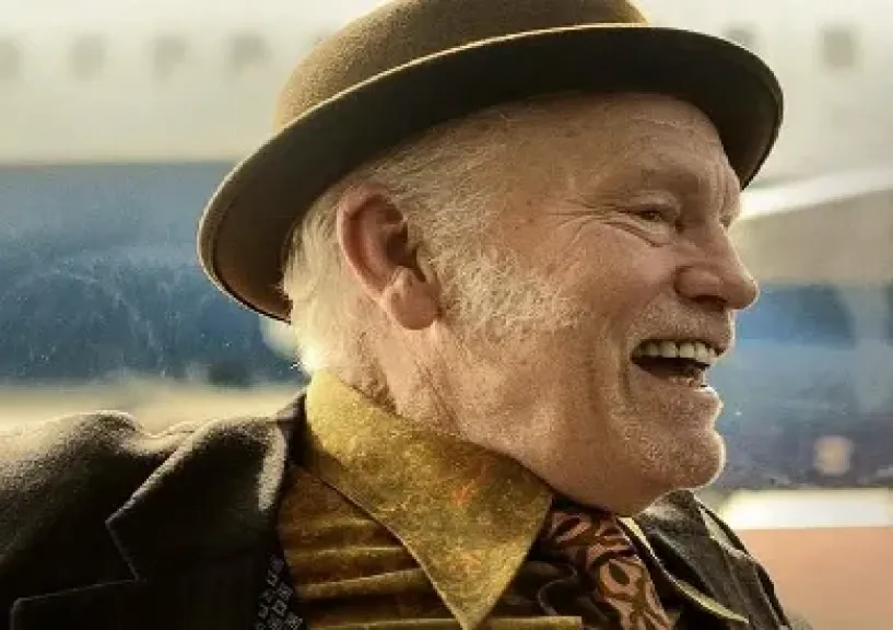 الأمريكي جون مالكوفيتش يفوز بجائزة أفضل ممثل في مهرجان فينيسيا السينمائي
