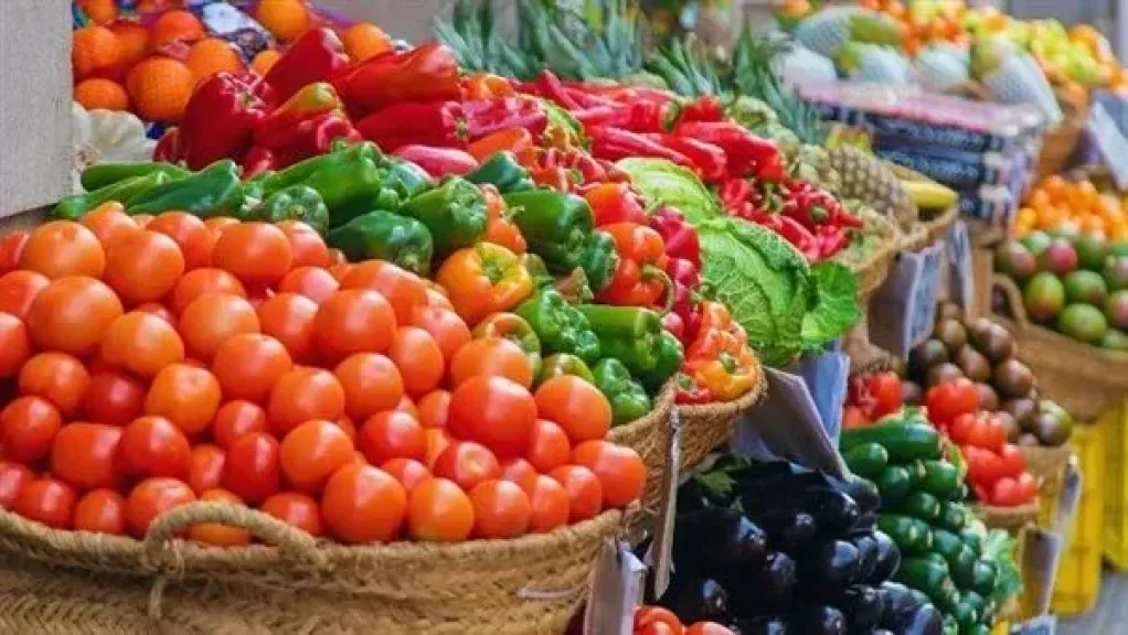 انخفاض الطماطم.. تعرف على أسعار الخضراوات اليوم