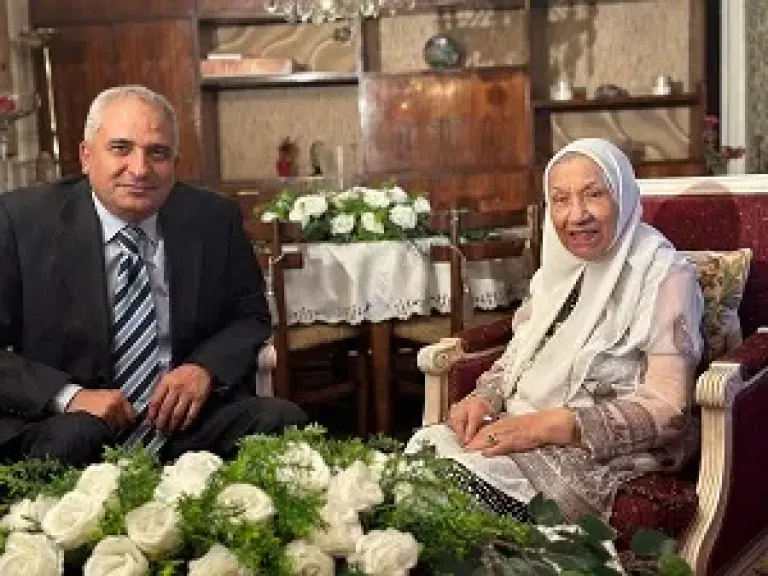 غدا على إذاعة الشرق الأوسط.. حدوته مصرية يستضيف رائدة الفيزياء النووية لطفية النادي