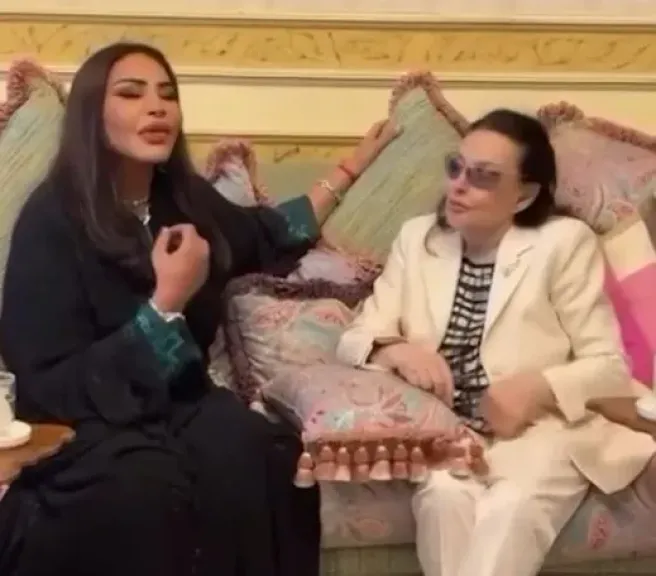 نجاة الصغيرة تشيد بأداء أحلام أمامها في أبو ظبي: غلطانة إني مسمعتكيش قبل كده