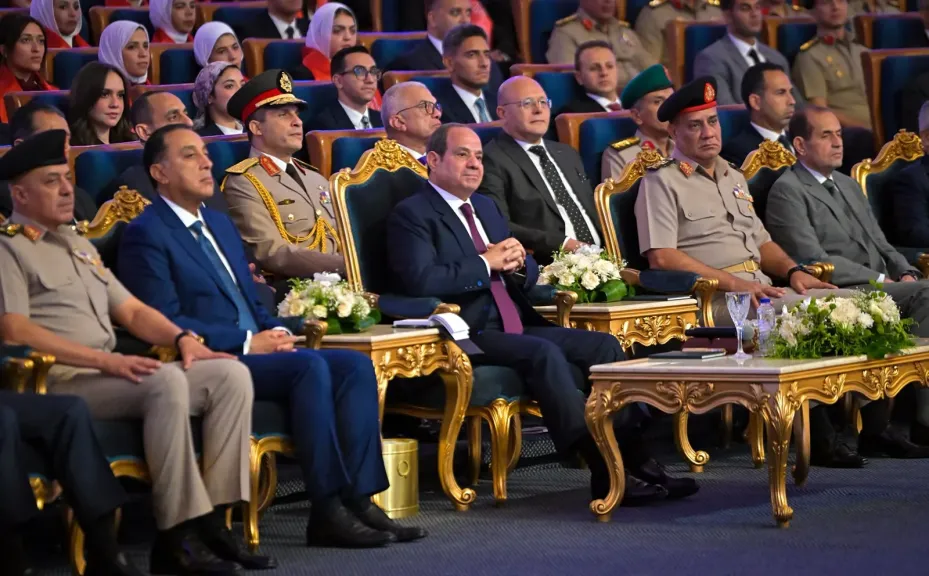 توجيه عاجل من الرئيس السيسي بحماية الأطفال دون 15 عامًا من مخاطر السوشيال ميديا