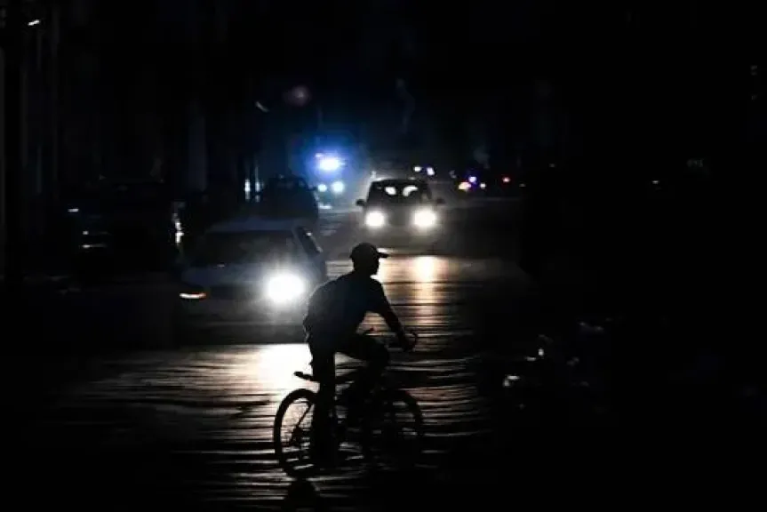 انهيار جديد لشبكة الكهرباء بكوبا.. ملايين السكان يغرقون في الظلام
