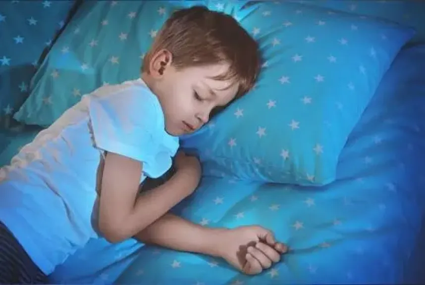 مكمل شائع لنوم الأطفال قد يسبب اضطرابات خطيرة بدلًا من علاجها