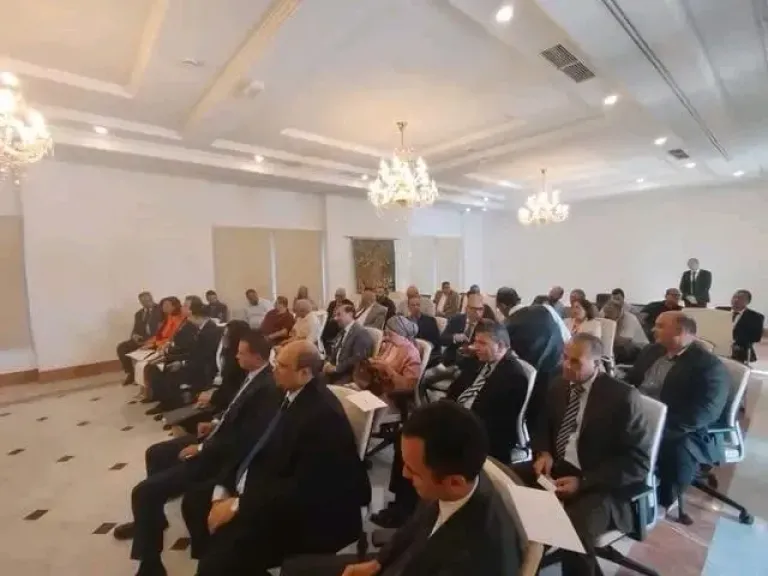 سفارة مصر في تونس تعقد لقاءً مع عدد من أعضاء الجالية المصرية