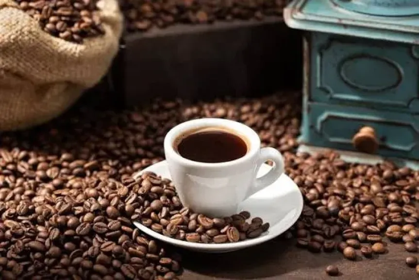 هل تناول القهوة مساءً يؤثر على النوم؟.. الإجابة قد تفاجئك
