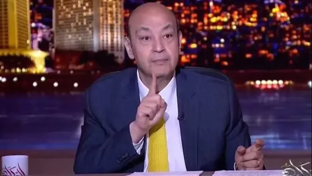 عمرو أديب ينتقد حسام حسن: أسلوبه قد ينهي مسيرته مع المنتخب