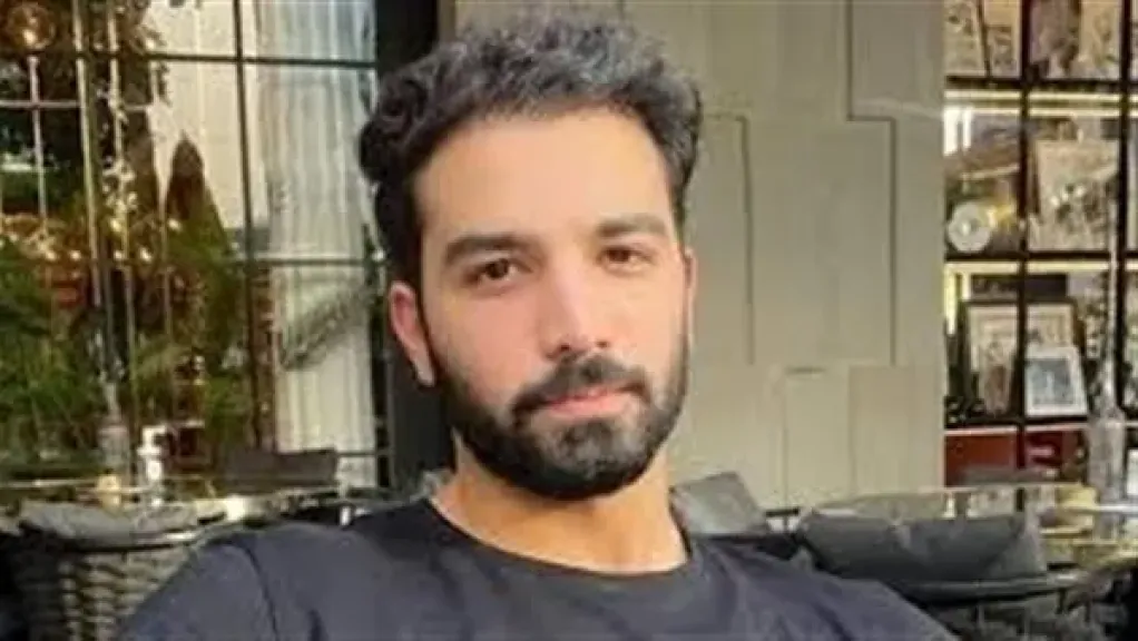 حازم إيهاب يكشف كواليس «خمسين خمسين»: كندة علوش نجمة عظيمة