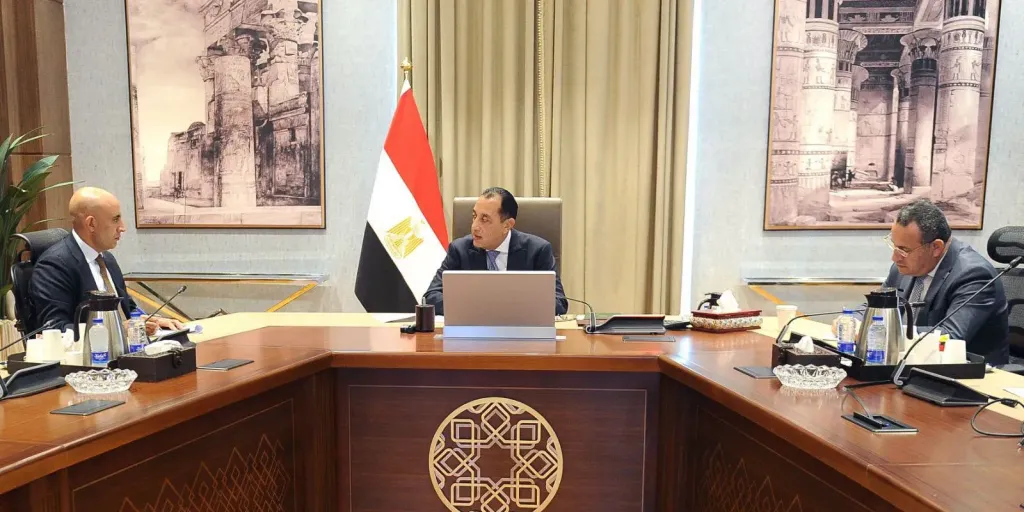 الحكومة تبدأ استعداداتها لتنظيم مؤتمر شهر أكتوبر بلقاء وزيري التربية والتعليم والتعليم العالي