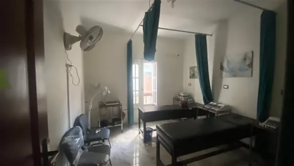 الصحة تغلق ثلاث منشآت طبية خاصة وتضبط أدوية مجهولة المصدر بالدقهلية وسوهاج