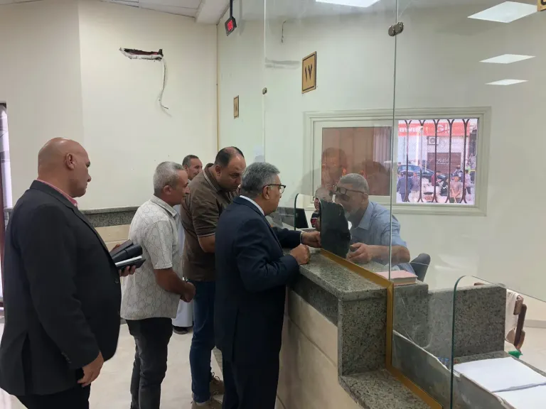 محافظ الدقهلية يتفقد التشغيل التجريبي للمركز التكنولوجي الجديد بالسنبلاوين ويلتقي المواطنين