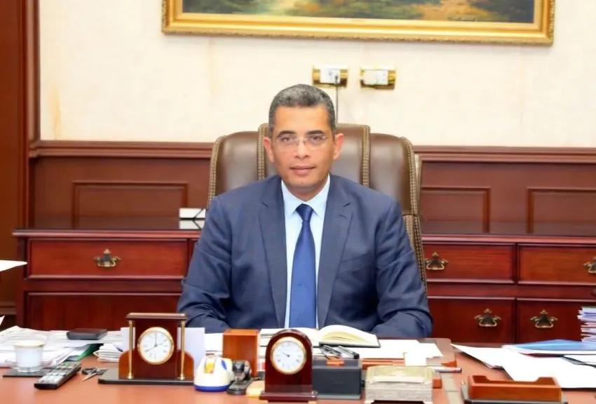محافظ البحر الأحمر يطلق تجربة مرورية جديدة بالغردقة بدءًا من الغد