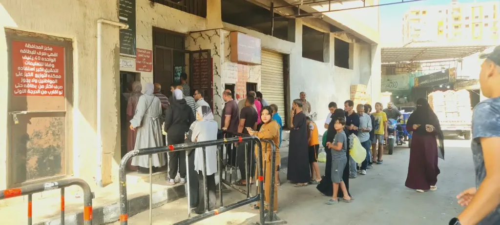 مخبز المحافظة الكبير بالمنصورة يواصل توفير الخبز المدعم للمواطنين يوميا