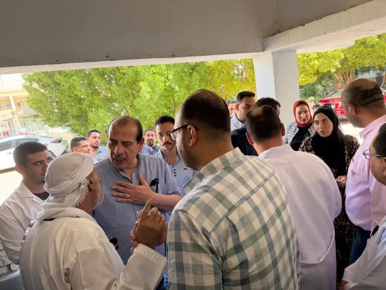 نائب وزير الصحة يتفقد منشآت صحية بالوادي الجديد ويشيد بانتظام العمل وكفاءة الخدمات