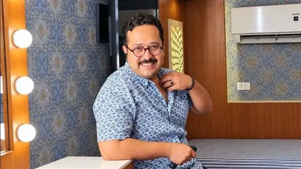 الصديق الوفي.. أحمد شاهين يكشف عن تفاصيل شخصيته في ”محمود الطيار”