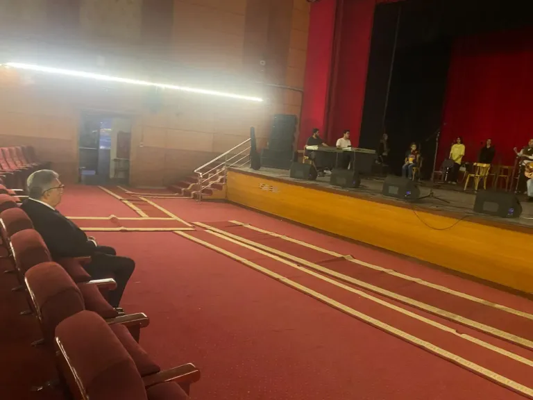 محافظ الدقهلية يشهد بروفات فرقة المنصورة للموسيقى العربية استعدادًا لاحتفالية أكتوبر