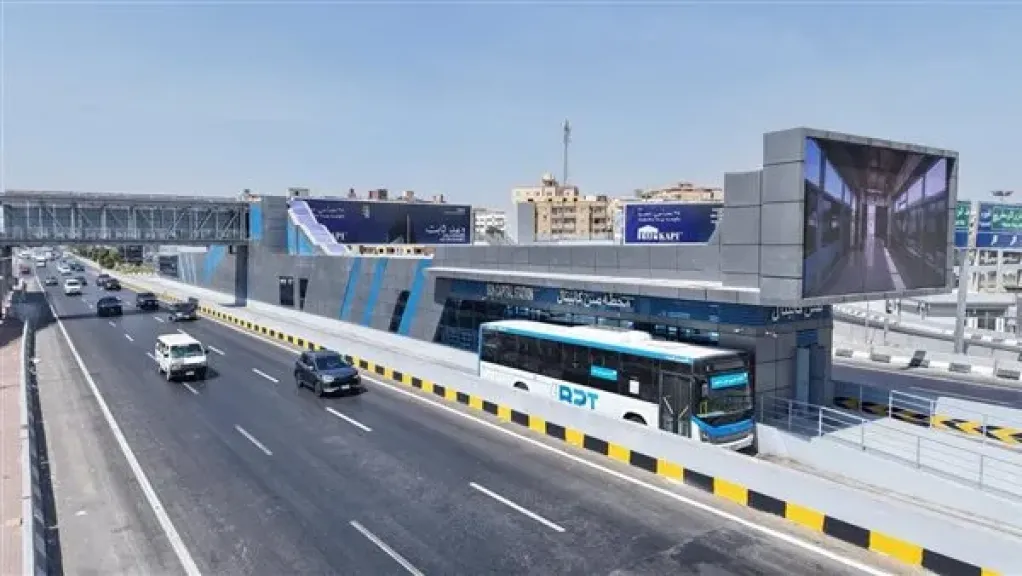 الأتوبيس الترددي BRT يبدأ التشغيل المباشر بين الإسكندرية الزراعي وصن كابيتال