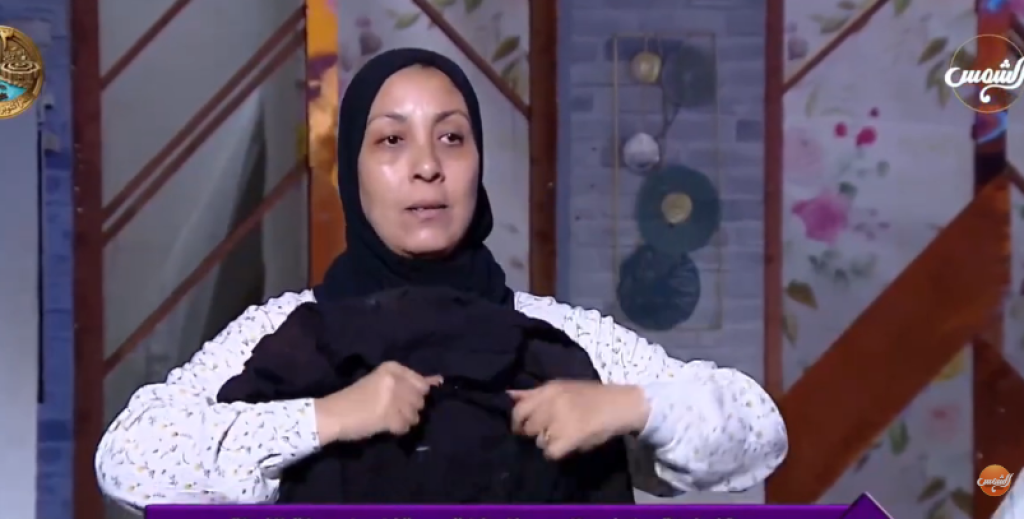 آثار خنق وجروح ودماء| والدة فتاة الإسكندرية تروي معاناة ابنتها رنا بعد الاعتداء عليها