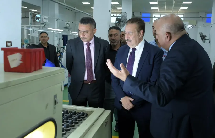 محافظ بورسعيد يفتح آفاق التوسع لصناعات الكهرباء بالمنطقة الصناعية