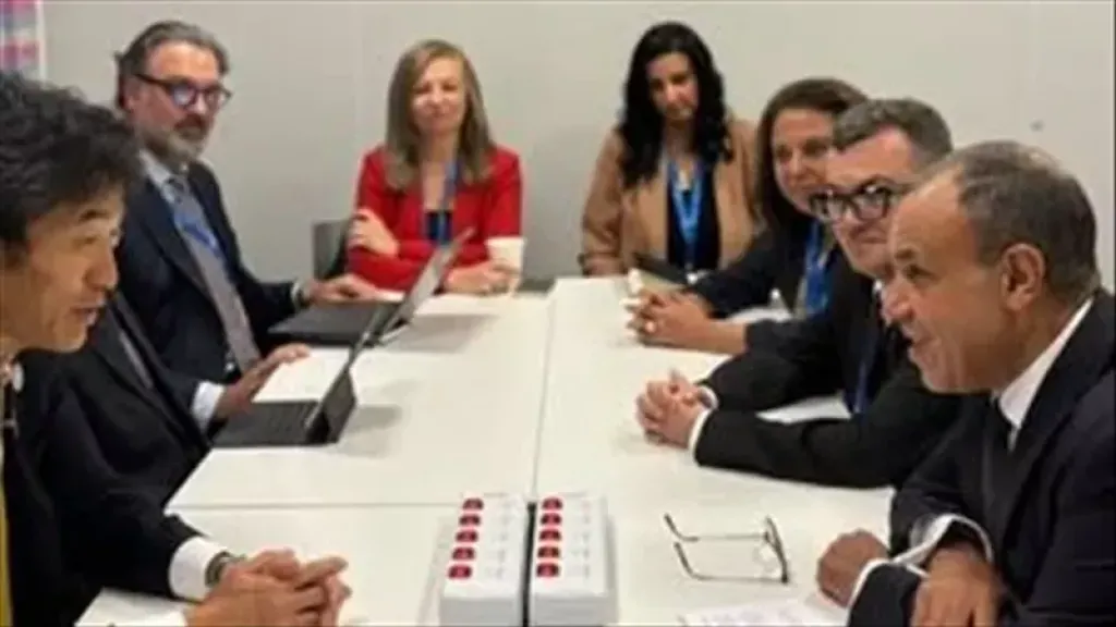 وزير الخارجية يلتقي المدير المنتدب للوكالة الدولية لضمان الاستثمار