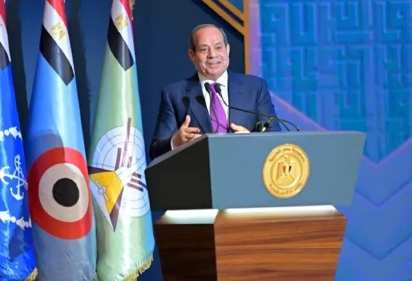 الرئيس السيسي يحذر الشعب المصري من حملات التضليل.. ويؤكد: لا مساس بالدستور