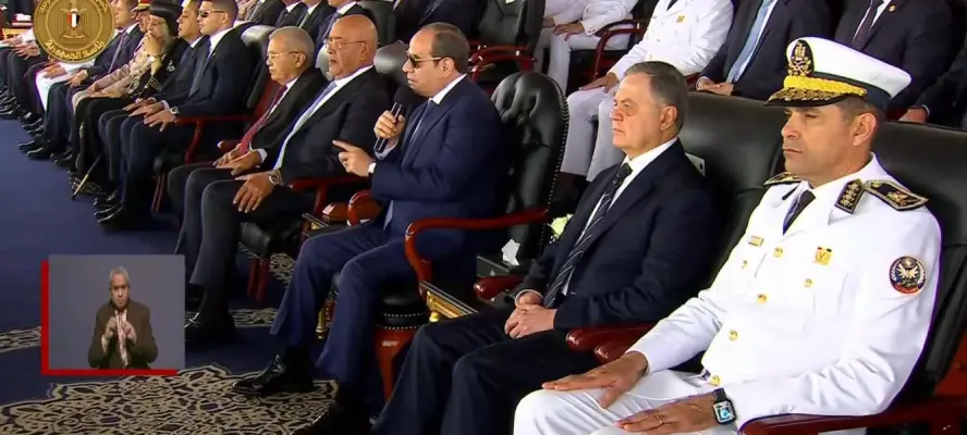 الرئيس السيسي: هناك محاولة لتشويه دور القوات المسلحة والشرطة
