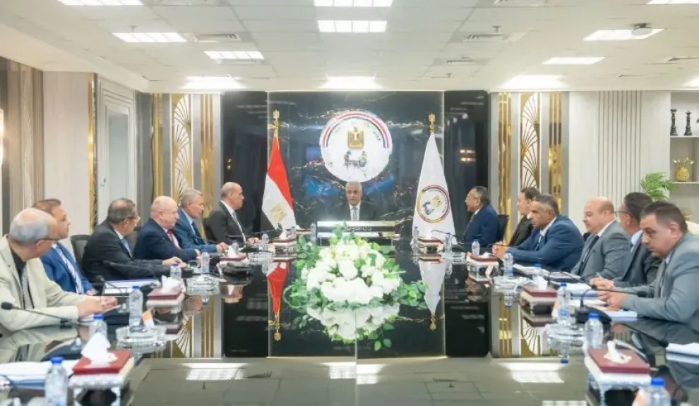 وزير الإنتاج الحربي يتابع معدلات إنجاز مشروعات حياة كريمة ويوجه بسرعة الانتهاء منها