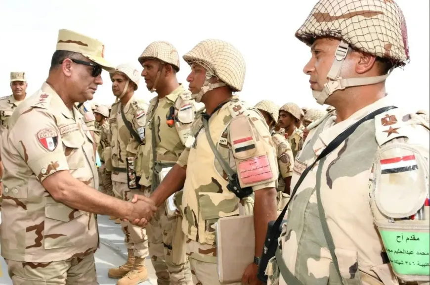 وزير الدفاع يشهد تنفيذ المرحلة الرئيسية للمشروع التكتيكى بجنود بالذخيرة الحية لإحدى وحدات الجيش الثانى الميدانى