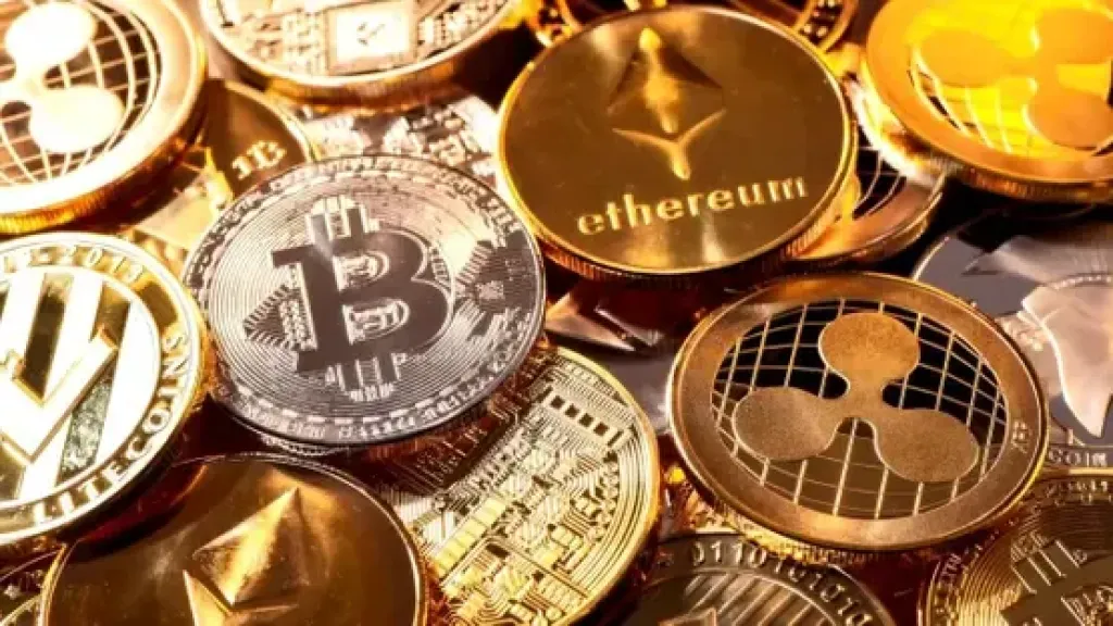 العملات المشفرة ترتفع مع تراجع أسعار النفط .. و”بيتكوين” تقترب من 83 ألف دولار