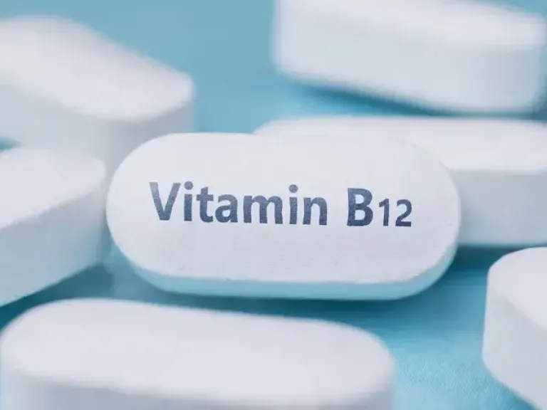 خبراء يحسمون أفضل وقت لتناول فيتامين ”ب 12”