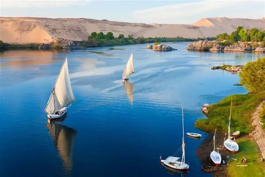 أسوان تستقطب 130 ألف سائح إضافي.. خطة جديدة لزيادة مدة إقامة الزائرين إلى 4 ليالٍ