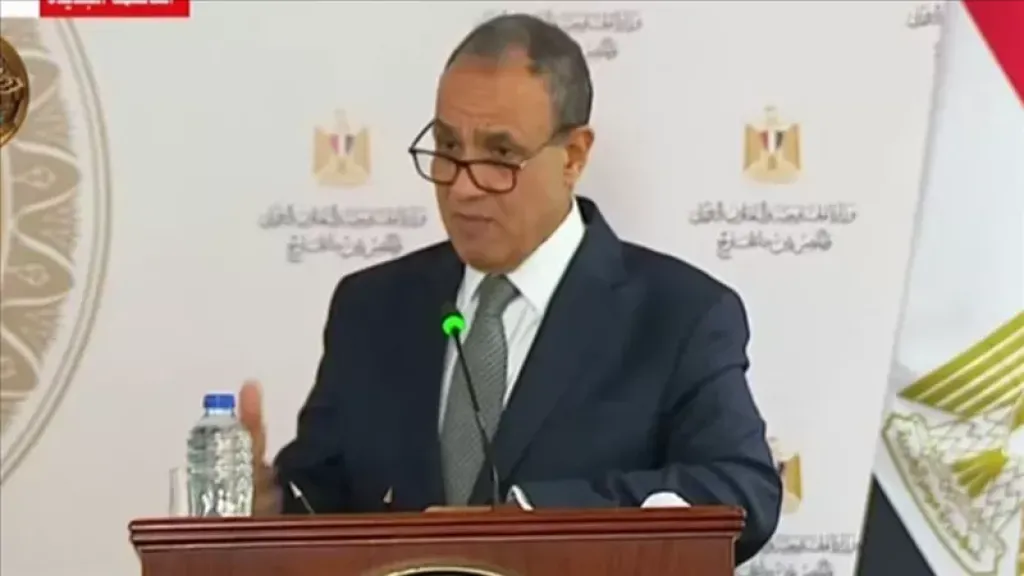 مصر وكازاخستان تبحثان تعزيز التعاون الزراعي وإقامة مناطق لتخزين الحبوب بمنطقة قناة السويس