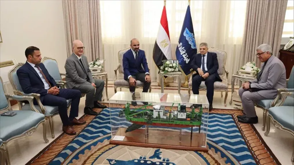 قناة السويس تبحث سُبل التعاون مع شركة DEME البلجيكية