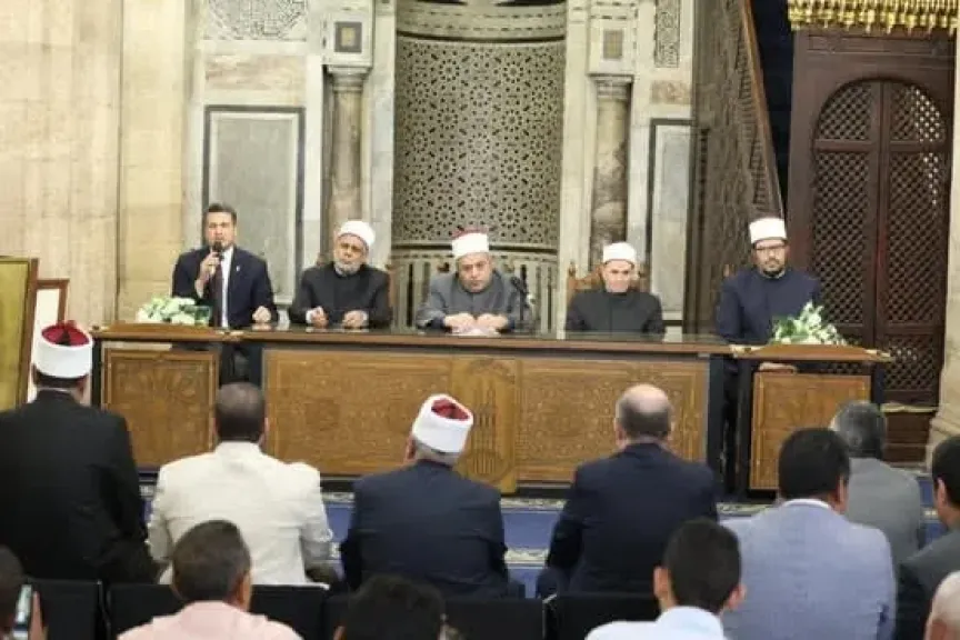 مدير مركز الأزهر العالمي للفتوى الإلكترونية: الأزهر يرسخ ثقافة الجمع بين حفظ القرآن الكريم والتفقه في الدين