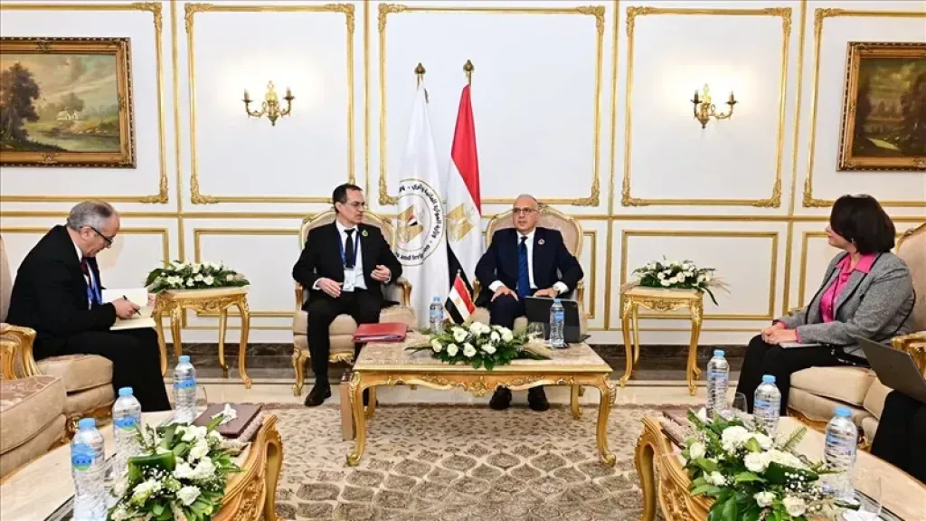 وزير الري يلتقي نظيره التونسي لبحث تعزيز التعاون المشترك في مجال المياه