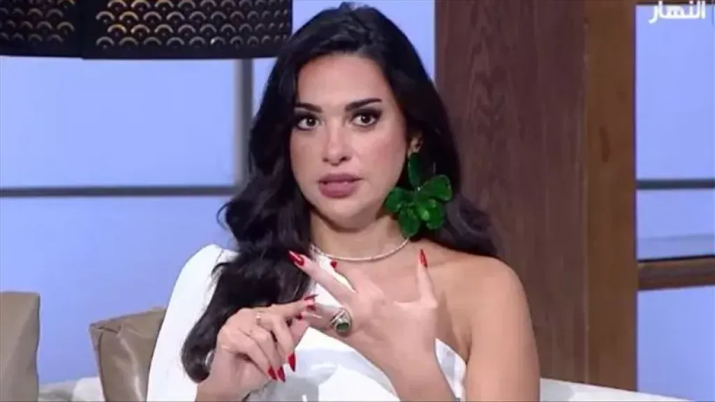 إلهام وجدي تبكي على الهواء: هكذا عاشت ابنة نجلاء فتحي لحظاتها الأخيرة